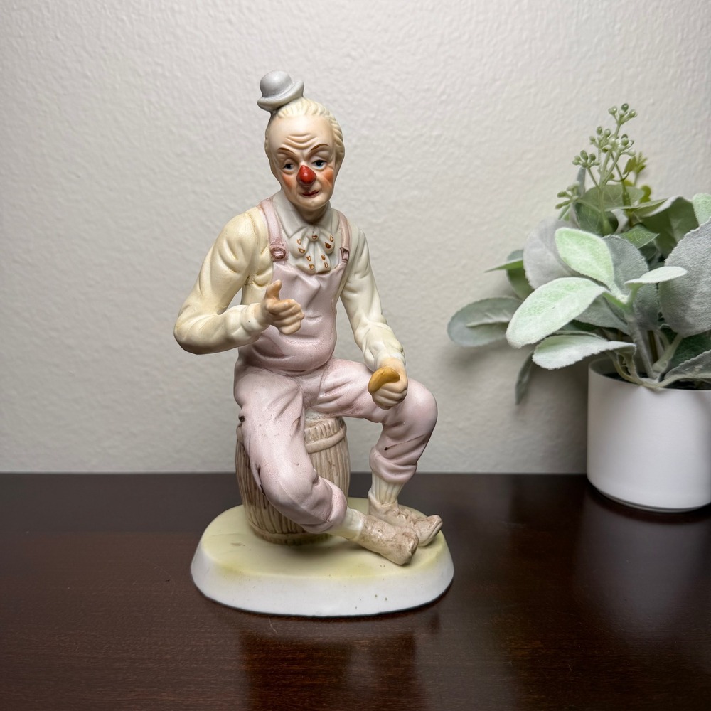 Vintage Porcelain Sad Tramp Clown Figurine Sitting on Barrel Pink‎ Overalls
